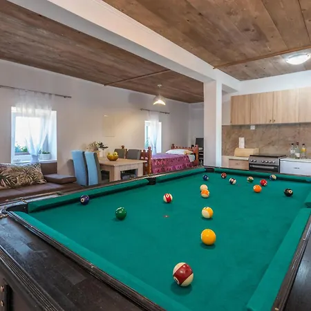 2 Bedroom Stunning In Holiday home
